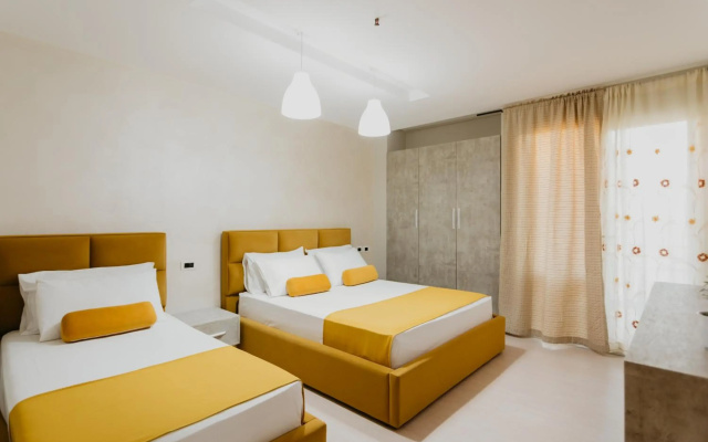 Hotel Miki
