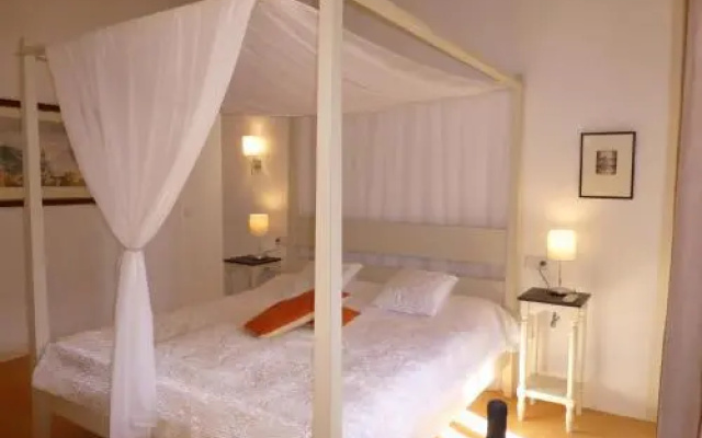 Finca Raims Hotel Interior