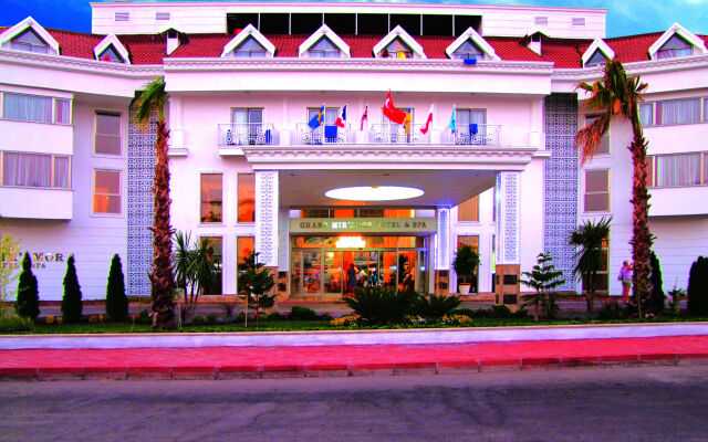 Grand Mir'Amor Hotel - All Inclusive вид на фасад