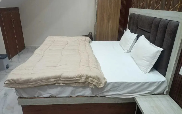 Hotel Jay Palace