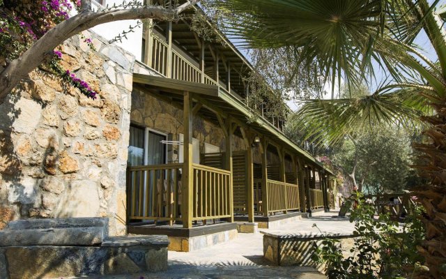 Crystal Green Bay Resort & Spa – All Inclusive Турция, Меселик - отзывы, цены и фото номеров - забронировать отель Crystal Green Bay Resort & Spa – All Inclusive онлайн вид на фасад