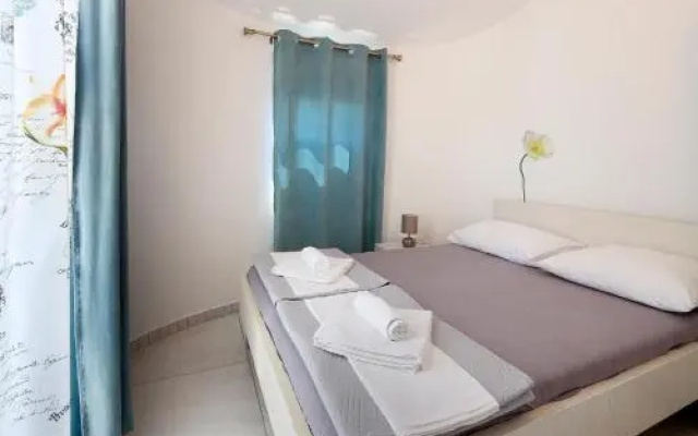 City Pool Apartments Novalja