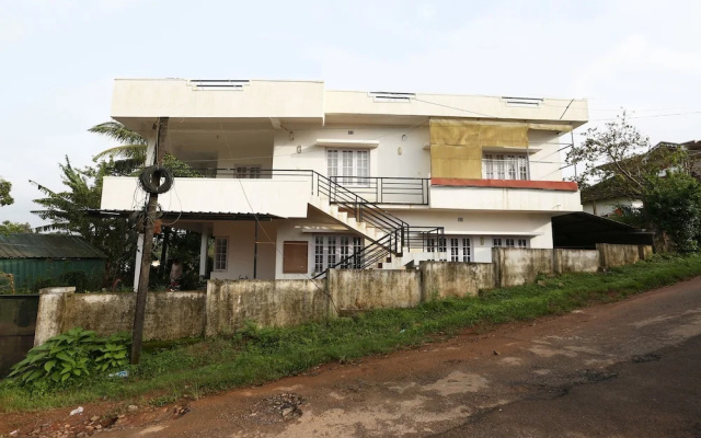 OYO 9157 Home Cozy Studio Hill Top Madikeri