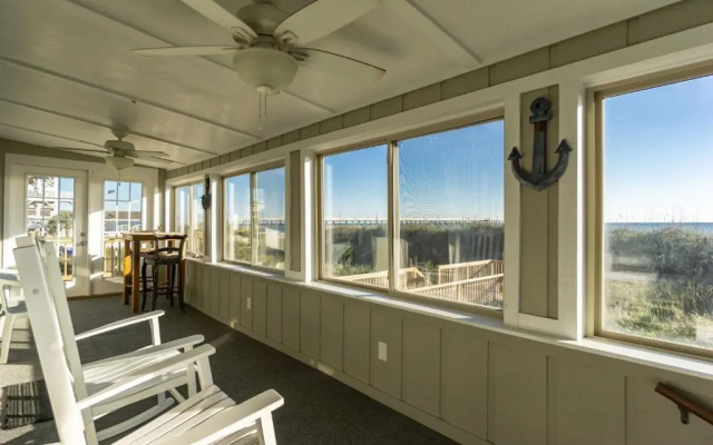 Beach Barn by Oak Island Accommodations