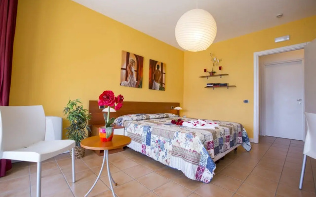 Porto Letizia S12