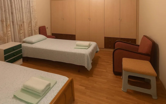 Cozy Grammatikou Home - Traditional Stay Parking