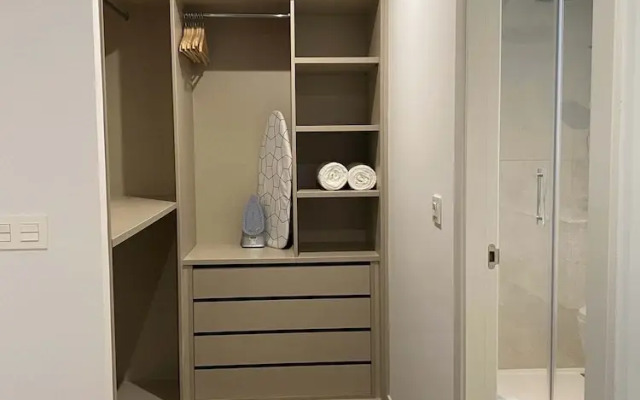 w Bright 2BR w Sunny Terrace in Chueca