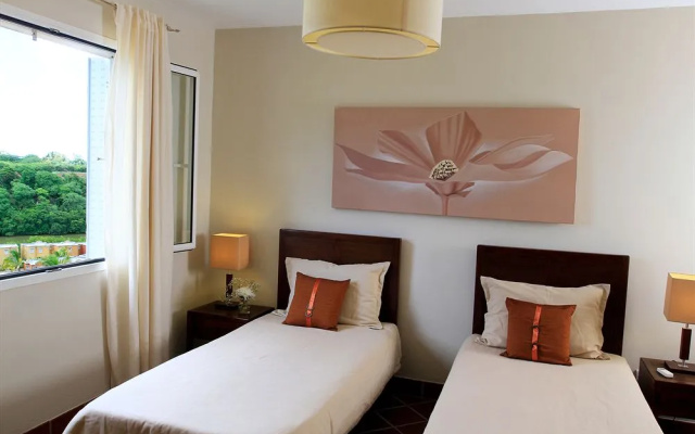 Les Chamblynes Villas at Port Chambly