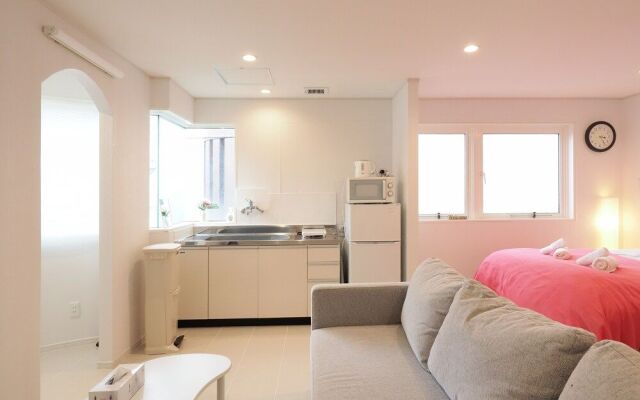 Kukuru House