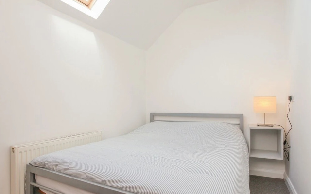 Belfast Budget Maldon Court 20