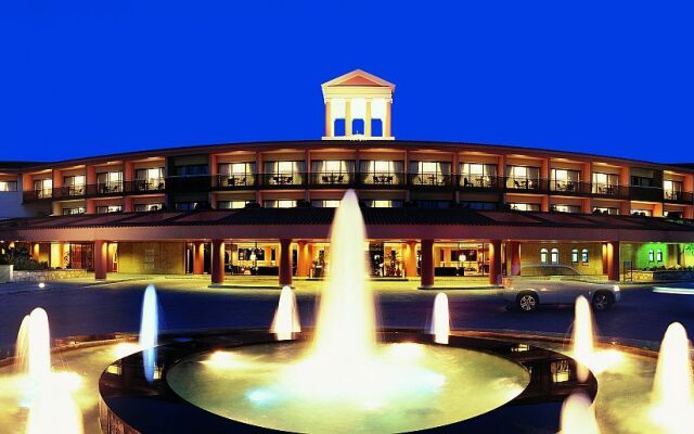 Отель Olympic Lagoon Resort Paphos - All inclusive Кипр, Пафос - 1 отзыв об отеле, цены и фото номеров - забронировать отель Olympic Lagoon Resort Paphos - All inclusive онлайн вид на фасад