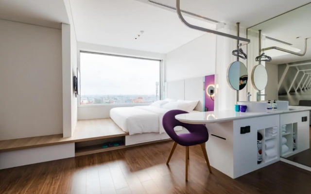 Tru by Hilton Nam Dinh City Centre