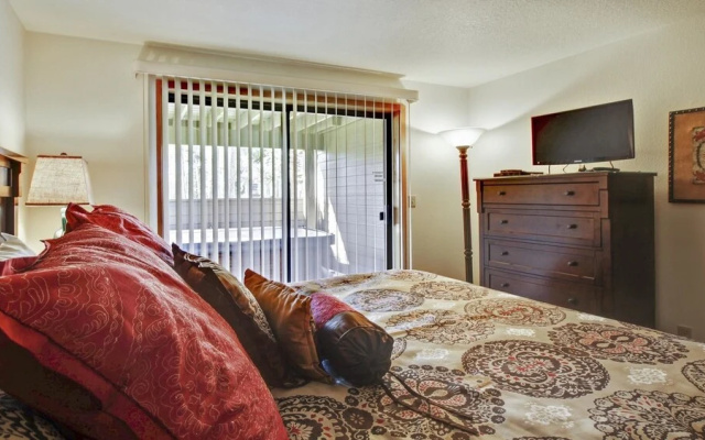 Fairway Village 12