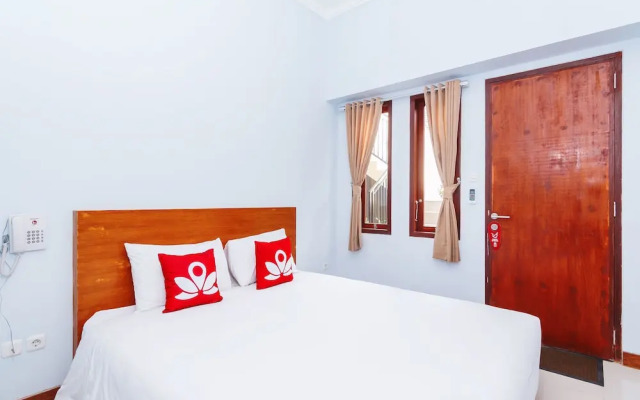 ZEN Rooms Batu Bolong Canggu