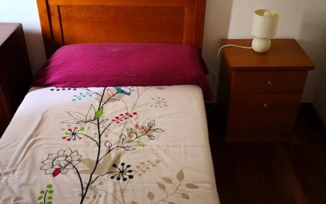 Impeccable 4-bed Apartment in Funchal