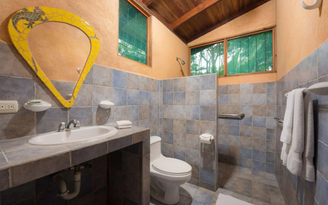 Laguna Lodge