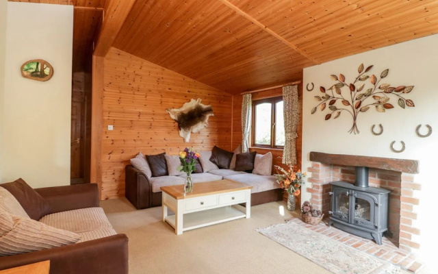 15 Amberwood