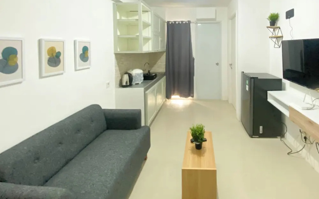 Full Furnished And Homey 2Br Bassura City Apartment Near Mall