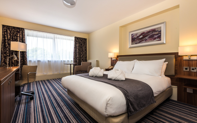 Holiday Inn Reading West by IHG