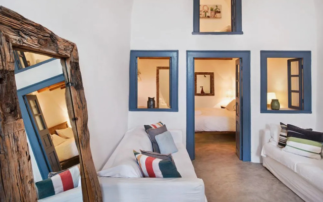 Lucky Homes - Oia
