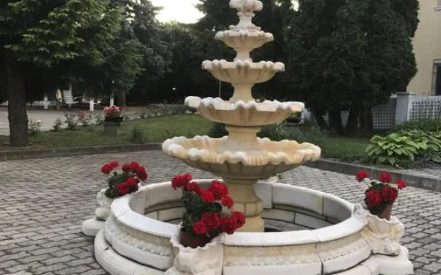 Kiskunlacháza Apartmanház