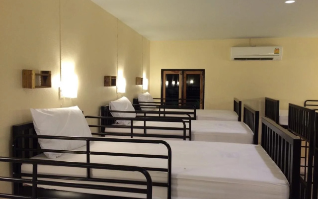 Koh Jum Hostel
