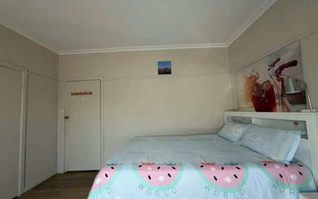 Charming 3 Bedroom Home Longer Stay Discount