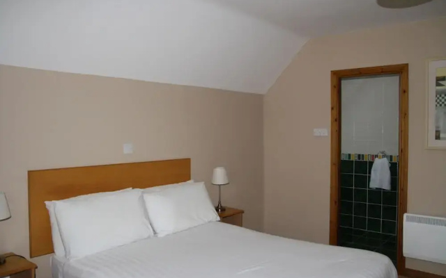 Galway Bay Lodge