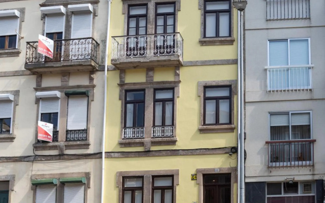 ZD Moreira Flats A