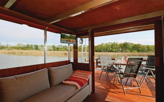 Beautiful Ship/boat in Radewege With 2 Bedrooms