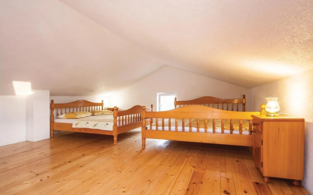 Awesome Home in Jezera With 1 Bedrooms