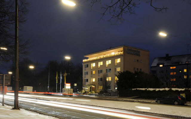 Отель Ambassador Parkhotel Германия, Мюнхен - отзывы, цены и фото номеров - забронировать отель Ambassador Parkhotel онлайн вид на фасад