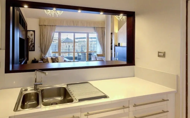 Luxurious Braemore City Centre Apartment
