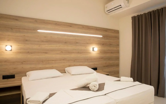 Dafni Plus Hotel