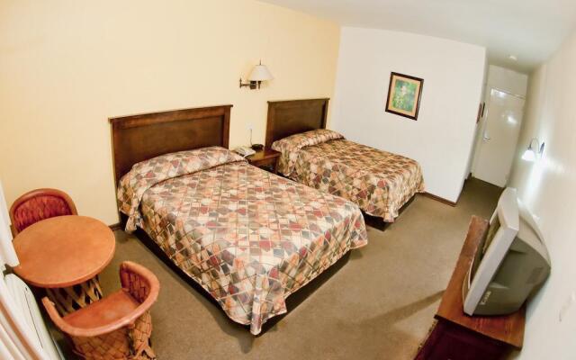Hotel Hacienda De Villa комната для гостей