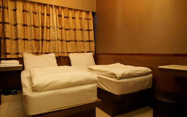 RaiLei Hotel
