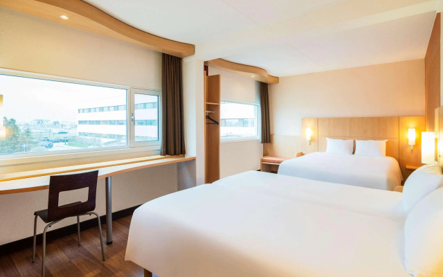 Hotel ibis Schiphol Amsterdam Airport