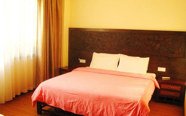 Bajie Youth Hostel
