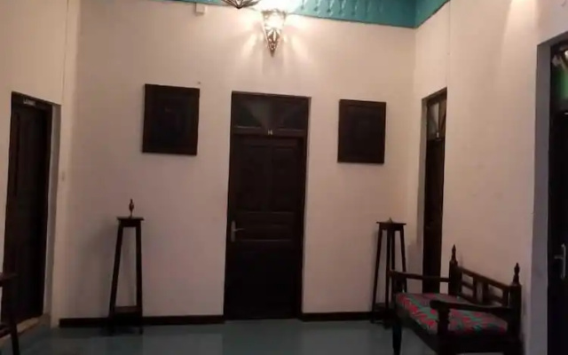 Warere Town House