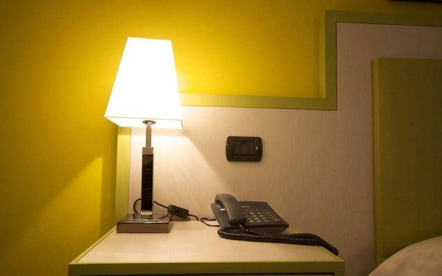 La Dolce Vita Hotel Motel