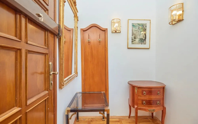 Apartment Misir