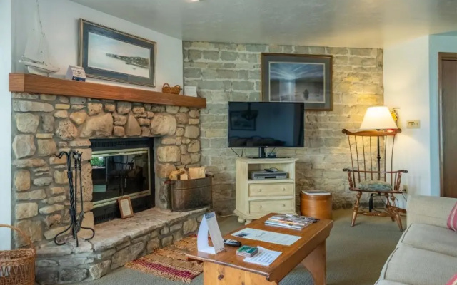 Harbor Guest House