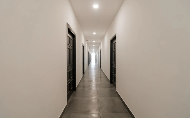 OYO Townhouse 408 Udyog Nagar
