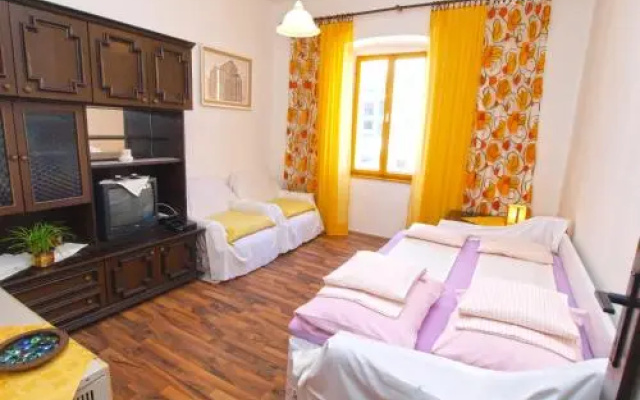 Apartment Rade 1027