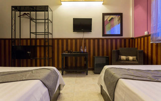 Le Tigre Hotel