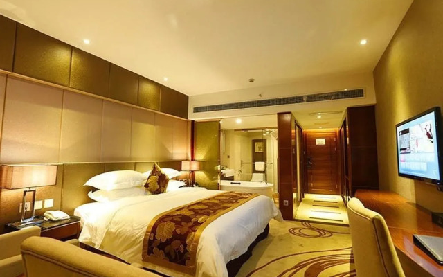 Hollyston Hotel