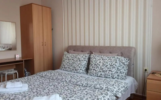 Community Park Apartment