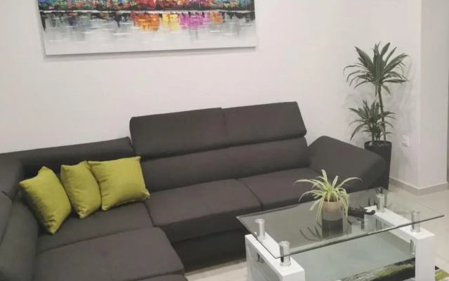 Apartment Deni