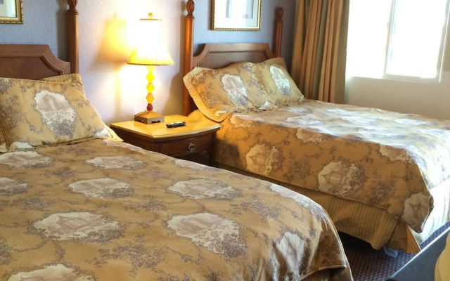 Pacific Inn