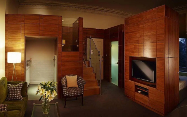 The Merchiston Residence